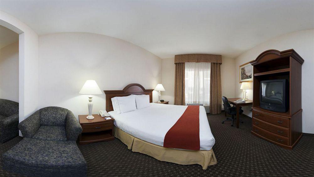 Holiday Inn Express Hotel & Suites Marion By Ihg Exterior photo