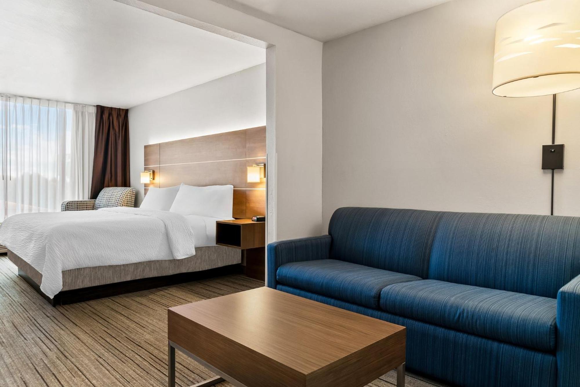 Holiday Inn Express Hotel & Suites Marion By Ihg Exterior photo